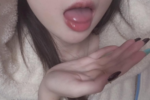 直播与音乐的交响,专访晚安yoyo与他的‘安眠之歌’